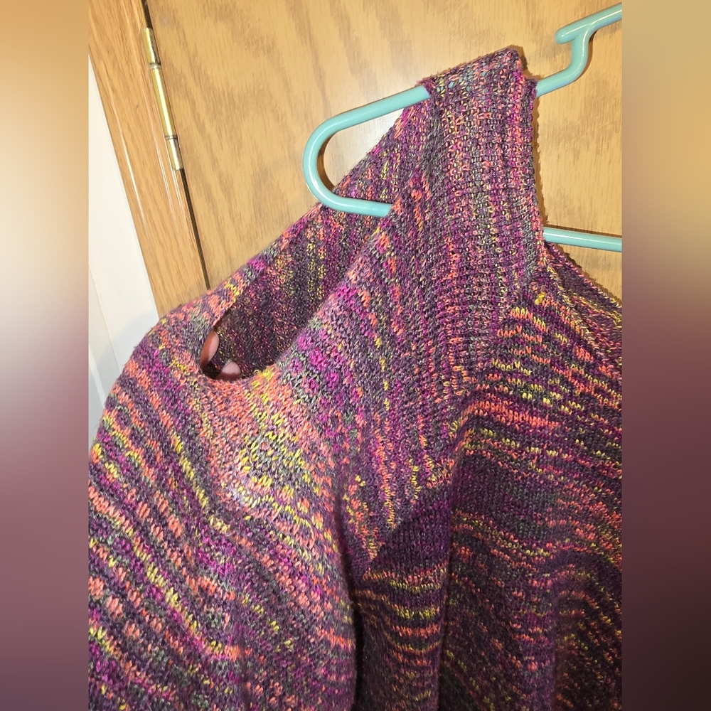 Faded Glory Purple V-Neck Sweater - Picture 4 of 5